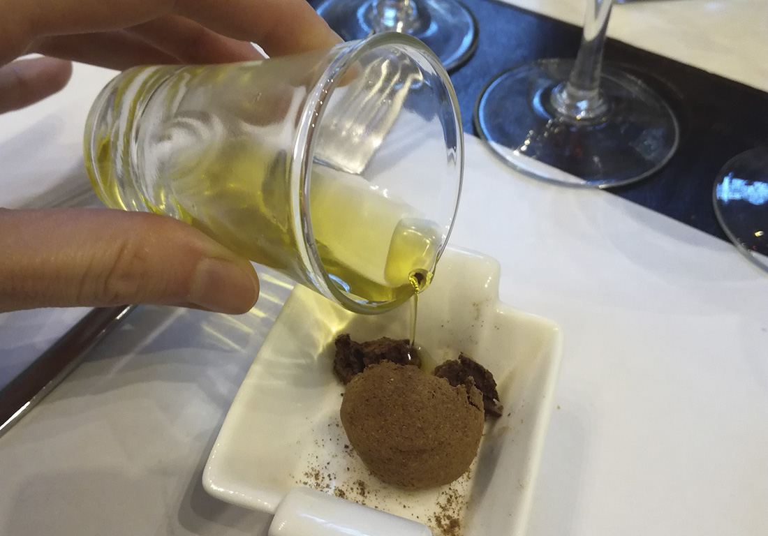 olive-oil-chocolate-truffle-tasting