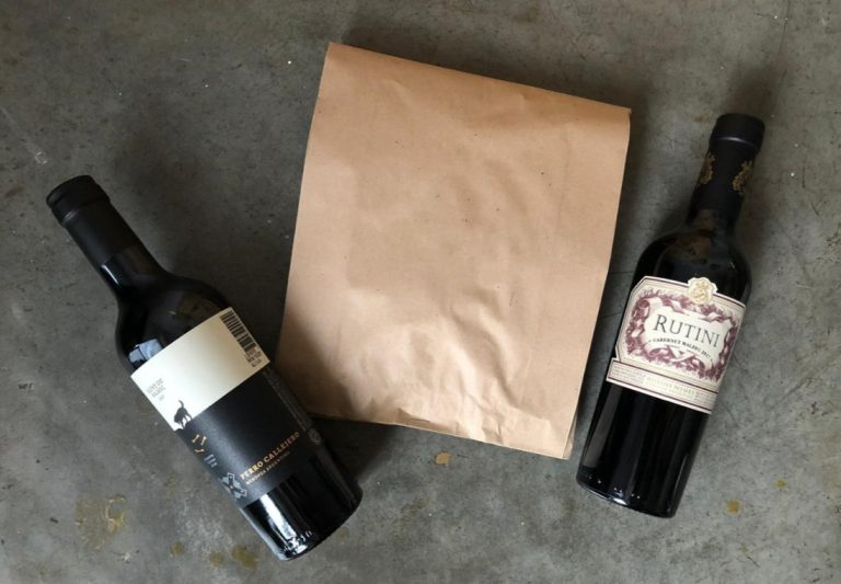 paquete vino empanadas